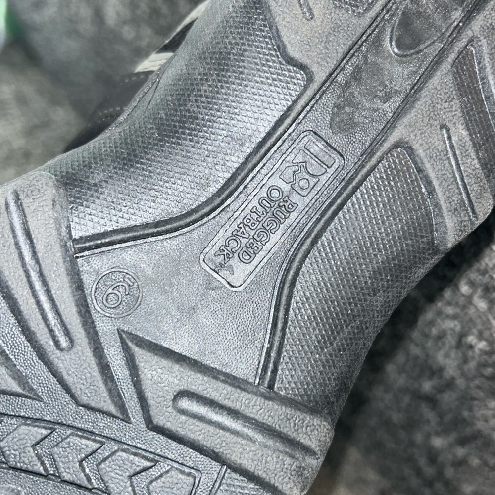 SOLD!!!!!!!! Rugged Outback Sandals - Picture 5 of 6